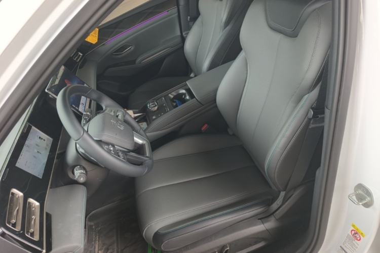 Used BYD Qin L 2025 DM-i Smart Drive 80KM Superior Model Left Front Seat