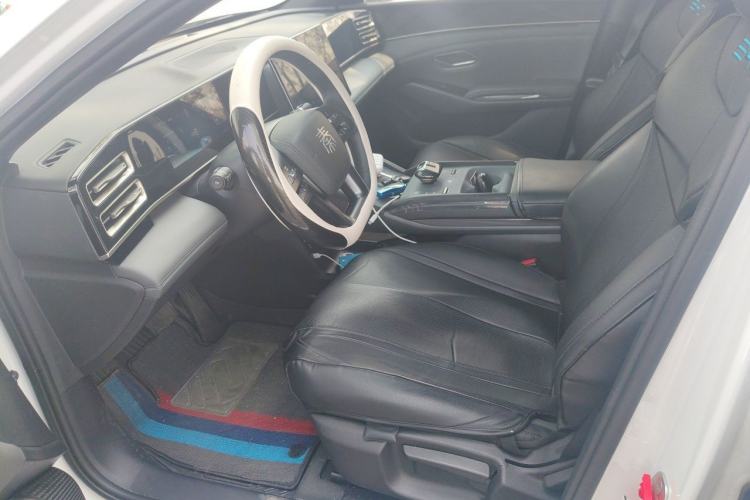 Used BYD Qin L 2025 DM-i Smart Drive 80KM Leading Model Left Front Seat