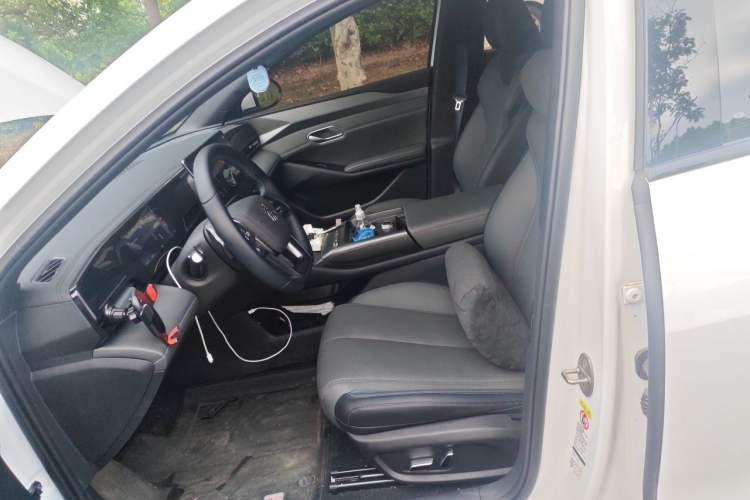 Used BYD Qin L 2025 EV 545KM Cloud Suspension Edition Left Front Seat