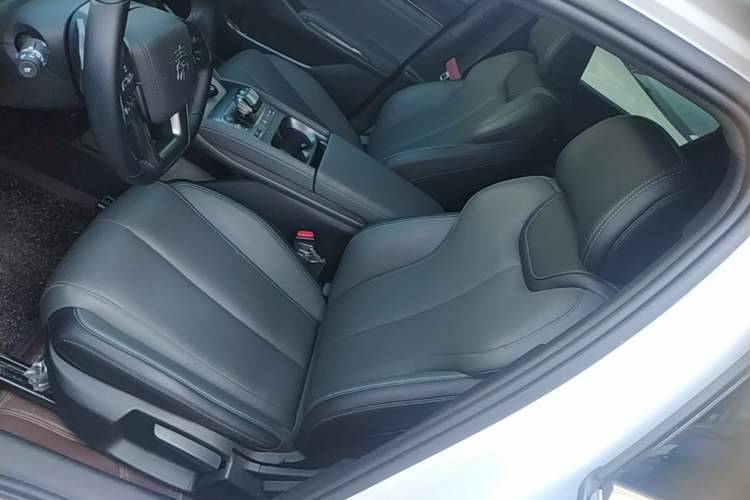 Used BYD Qin L 2025 DM-i Smart Drive 80KM Leading Model Left Front Seat