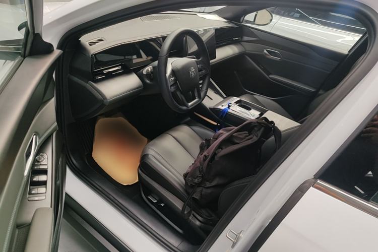 Used BYD Qin L 2025 EV 545KM Beyond Version Left Front Seat