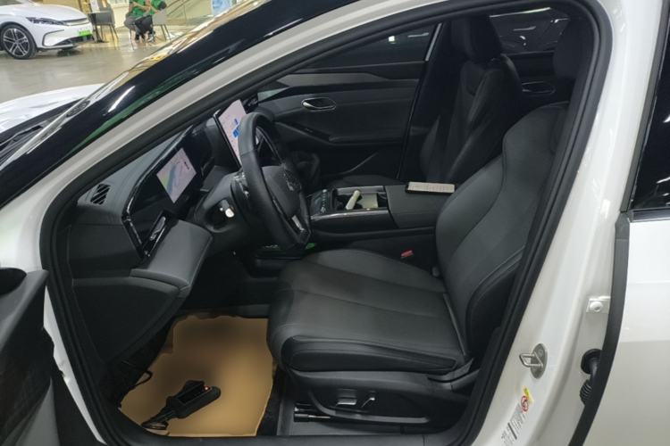 Used BYD Qin L 2025 EV 545KM Beyond Version Left Front Seat