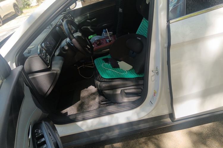 Used BYD Qin L 2025 DM-i Smart Drive 80KM Leading Model Left Front Seat