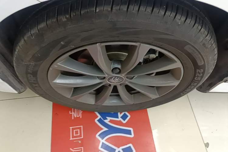 Used BYD Qin L 2025 EV 545KM Beyond Version Left Front Wheel Hub