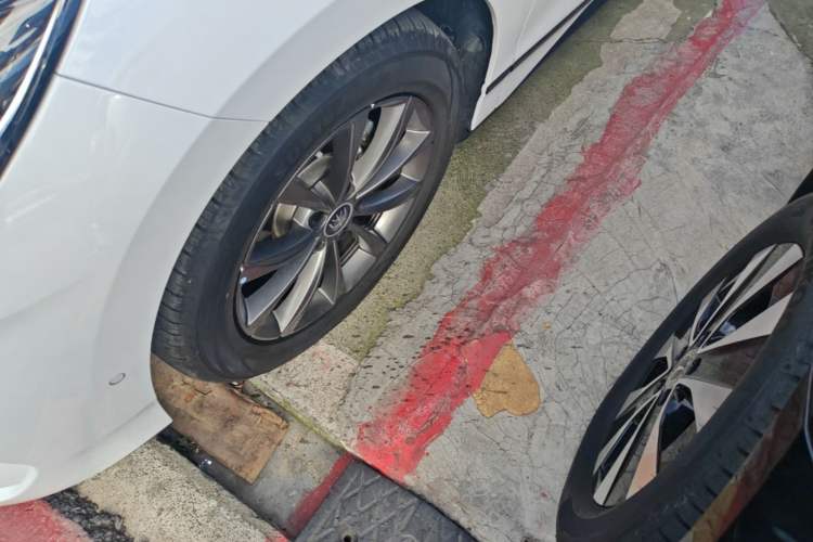 Used BYD Qin L 2025 EV 545KM Beyond Version Left Front Wheel Hub