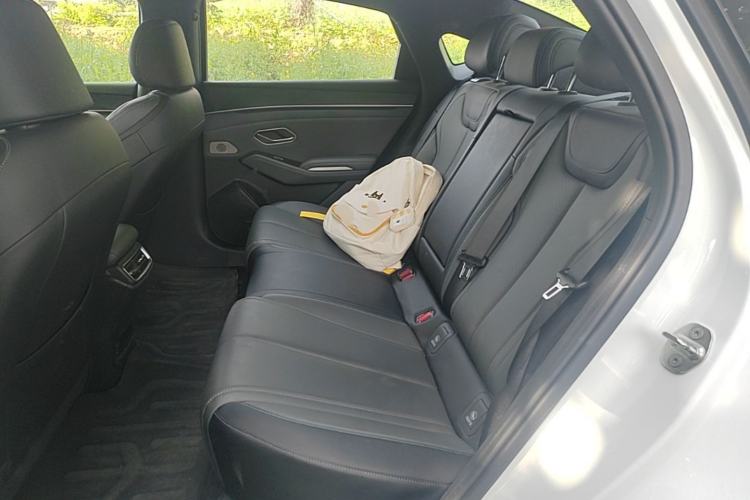 Used BYD Qin L 2025 DM-i Smart Drive 120KM Superior Model Left Rear Seat