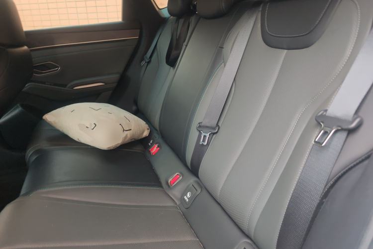 Used BYD Qin L 2025 DM-i Smart Drive 80KM Superior Model Left Rear Seat