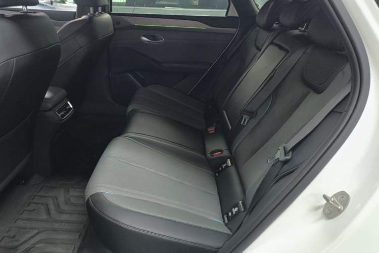 Used BYD Qin L 2025 EV 545KM Cloud Suspension Edition Left Rear Seat