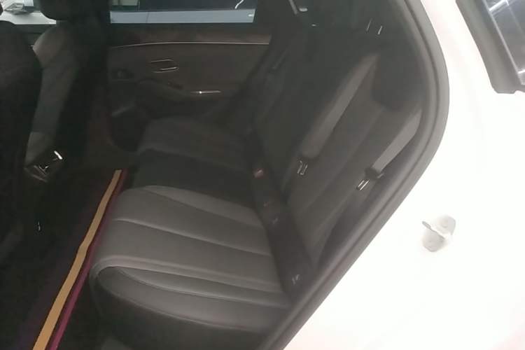 Used BYD Qin L 2025 DM-i Smart Drive 80KM Leading Model Left Rear Seat