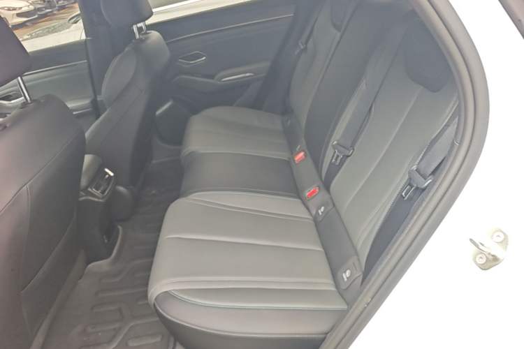 Used BYD Qin L 2025 DM-i Smart Drive 80KM Leading Model Left Rear Seat