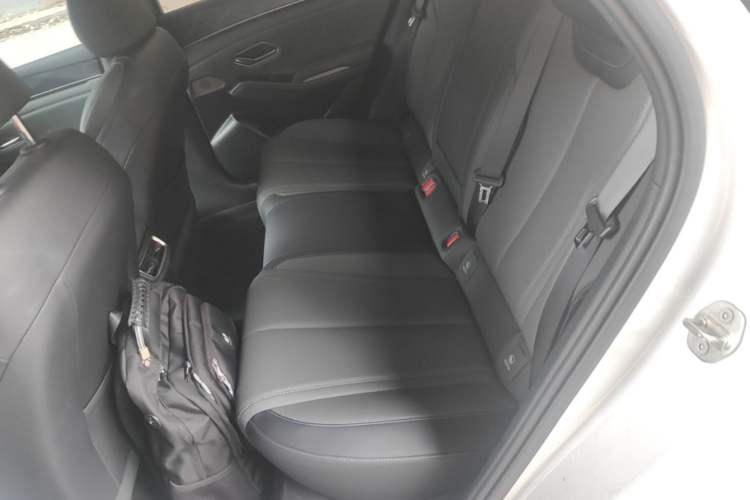 Used BYD Qin L 2025 DM-i Smart Drive 120KM Superior Model Left Rear Seat