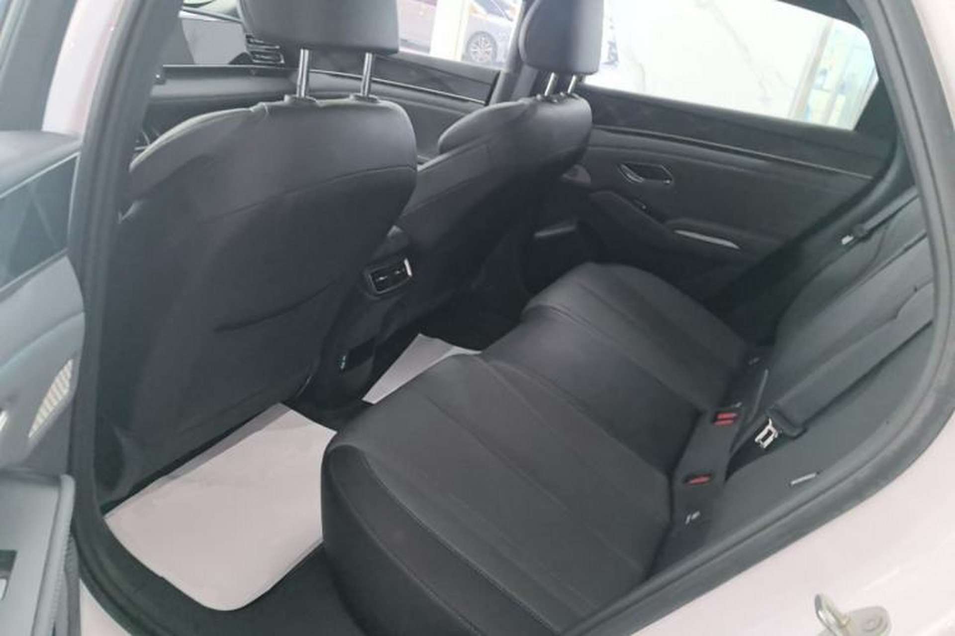 Used BYD Qin L 2025 DM-i Smart Drive 120KM Superior Model Left Rear Seat
