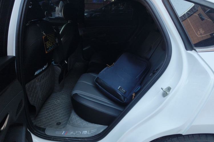 Used BYD Qin L 2025 DM-i Smart Drive 80KM Leading Model Left Rear Seat