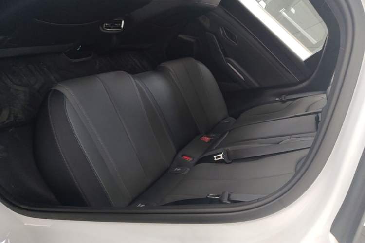 Used BYD Qin L 2025 DM-i Smart Drive 120KM Superior Model Left Rear Seat