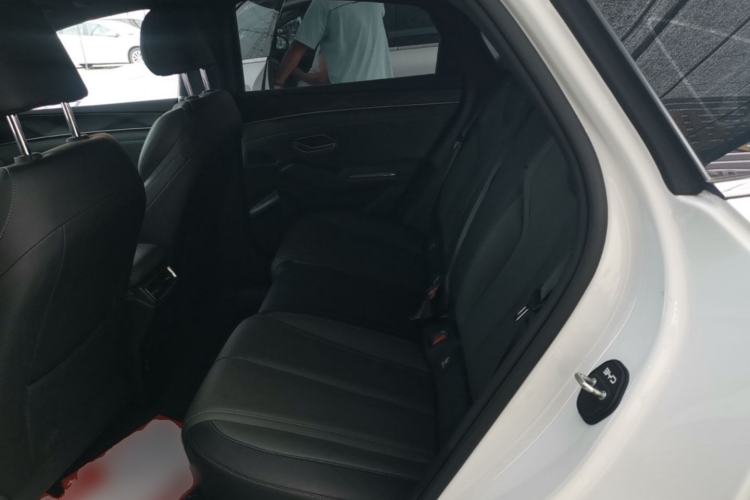 Used BYD Qin L 2025 DM-i Smart Drive 80KM Leading Model Left Rear Seat