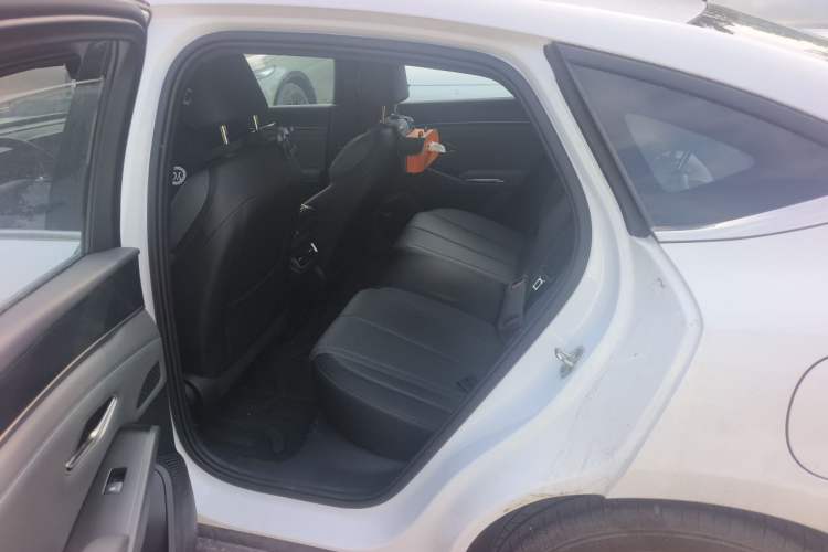 Used BYD Qin L 2025 DM-i Smart Drive 80KM Leading Model Left Rear Seat