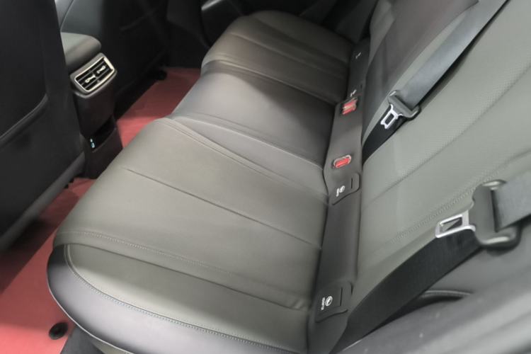 Used BYD Qin L 2025 DM-i Smart Drive 120KM Leading Model Left Rear Seat