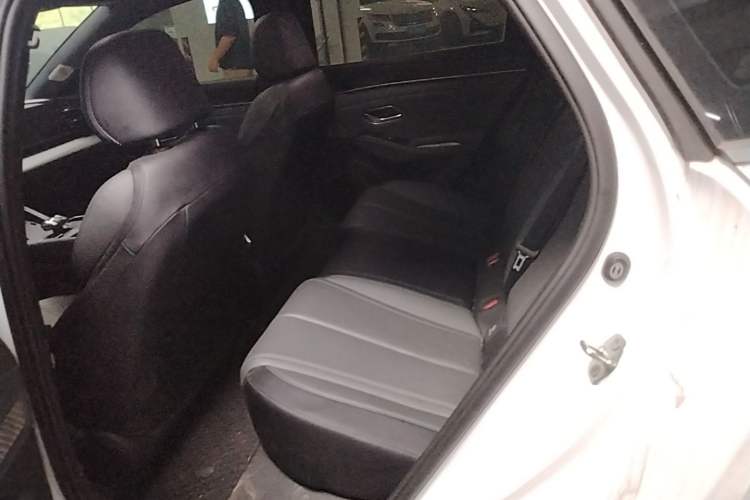 Used BYD Qin L 2025 DM-i Smart Drive 120KM Leading Model Left Rear Seat