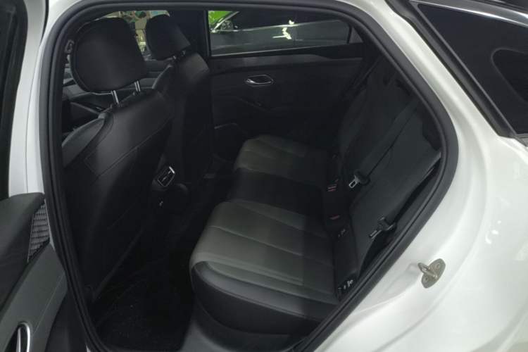 Used BYD Qin L 2025 EV 545KM Beyond Version Left Rear Seat