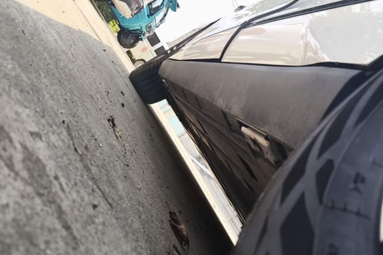 Used BYD Qin L 2025 EV 545KM Excellence Edition Left Side Sill