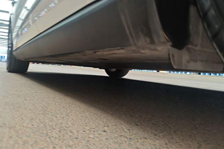 Used BYD Qin L 2025 EV 545KM Excellence Edition Left Side Sill