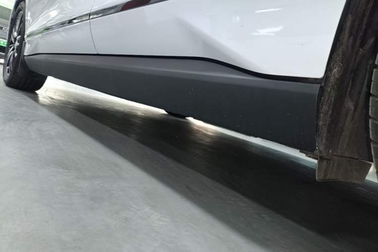 Used BYD Qin L 2025 EV 545KM Cloud Suspension Edition Left Side Sill