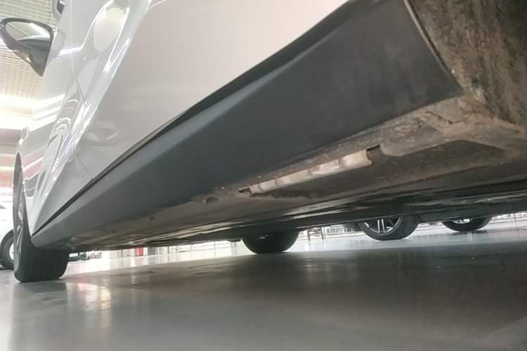 Used BYD Qin L 2025 DM-i Smart Drive 80KM Leading Model Left Side Sill