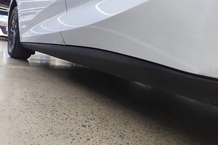 Used BYD Qin L 2025 DM-i Smart Drive 80KM Leading Model Left Side Sill