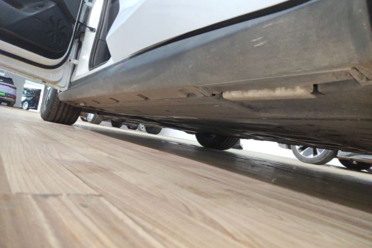 Used BYD Qin L 2025 DM-i Smart Drive 80KM Superior Model Left Side Sill