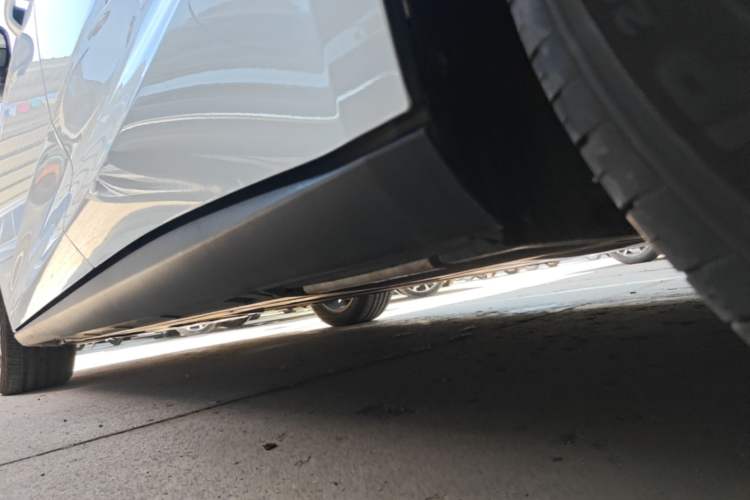 Used BYD Qin L 2025 DM-i Smart Drive 120KM Superior Model Left Side Sill