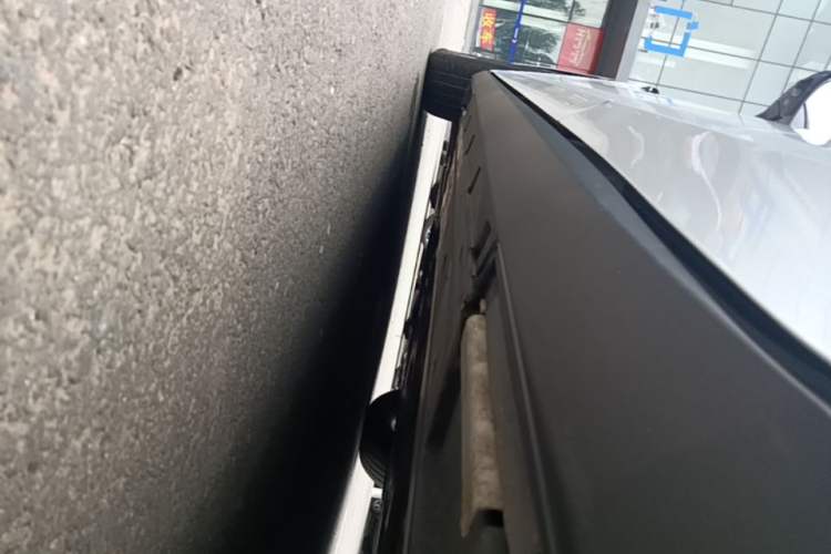 Used BYD Qin L 2025 DM-i Smart Drive 80KM Leading Model Left Side Sill