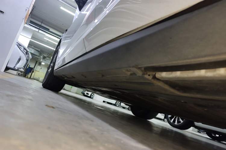 Used BYD Qin L 2025 DM-i Smart Drive 120KM Superior Model Left Side Sill