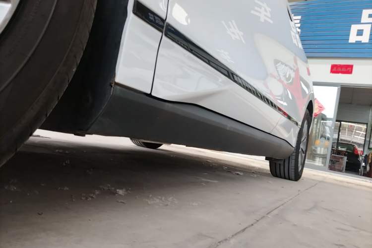 Used BYD Qin L 2025 EV 470KM Leading Edition Left Side Sill