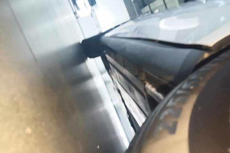Used BYD Qin L 2025 DM-i Smart Drive 80KM Leading Model Left Side Sill