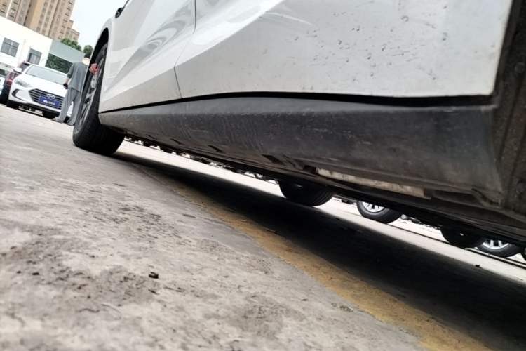 Used BYD Qin L 2025 DM-i Smart Drive 80KM Leading Model Left Side Sill
