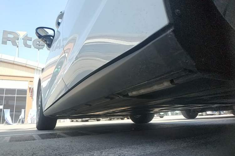 Used BYD Qin L 2025 DM-i Smart Drive 80KM Leading Model Left Side Sill