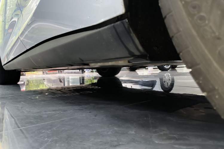 Used BYD Qin L 2025 DM-i Smart Drive 120KM Superior Model Left Side Sill