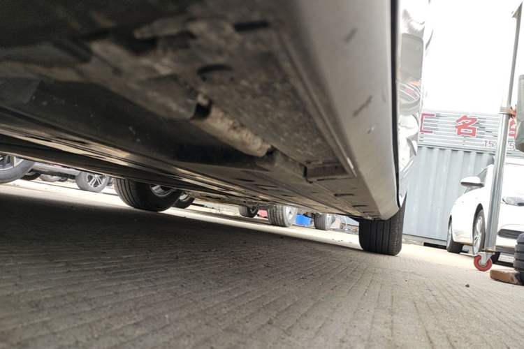 Used BYD Qin L 2025 DM-i Smart Drive 80KM Leading Model Left Side Sill