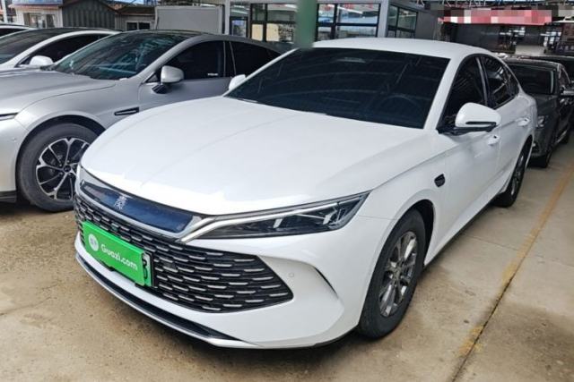 BYD Qin L 2025 DM-i Smart Drive 80KM Leading Model с пробегом