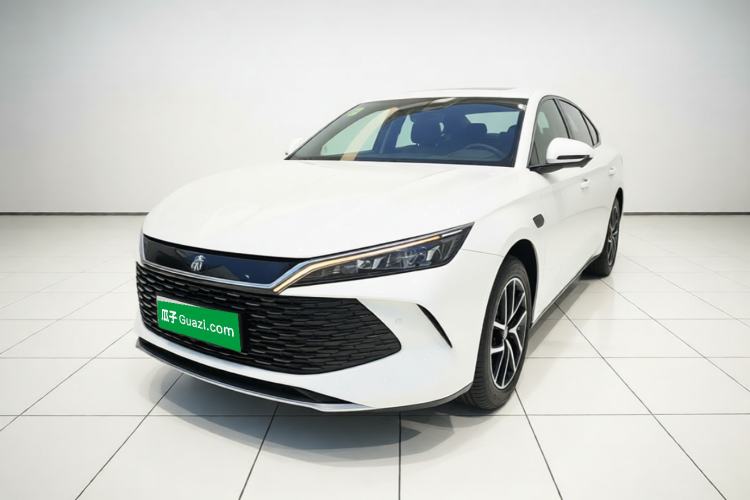 BYD Qin L 2025 DM-i Smart Drive 120KM Superior Model