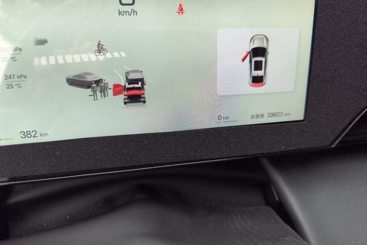 Used BYD Qin L 2025 EV 545KM Beyond Version Odometer Close Up