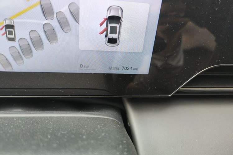 Used BYD Qin L 2025 EV 545KM Beyond Version Odometer Close Up