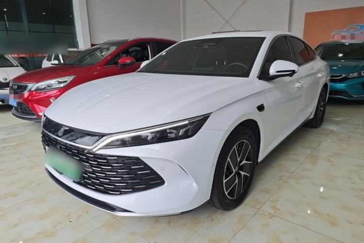 BYD Qin L 2025 DM-i Smart Drive 120KM Leading Model
