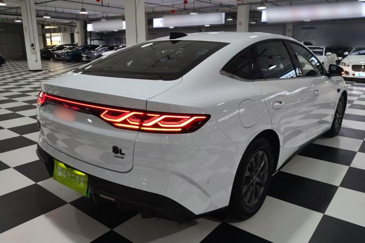 Used BYD Qin L 2025 DM-i Smart Drive 80KM Leading Model Rear Right 45 Deg