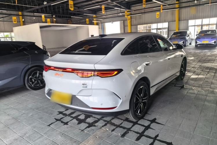Used BYD Qin L 2025 EV 545KM Beyond Version Rear Right 45 Deg