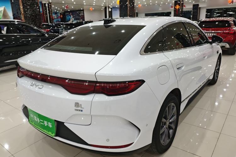 Used BYD Qin L 2025 EV 545KM Beyond Version Rear Right 45 Deg