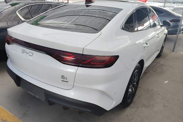 Used BYD Qin L 2025 DM-i Smart Drive 120KM Leading Model Rear Right 45 Deg