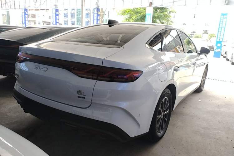 Used BYD Qin L 2025 DM-i Smart Drive 80KM Leading Model Rear Right 45 Deg
