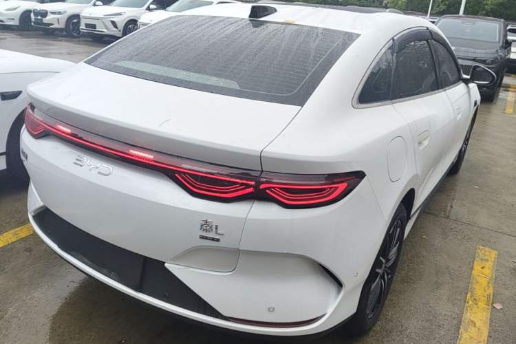 Used BYD Qin L 2025 EV 545KM Cloud Suspension Edition Rear Right 45 Deg