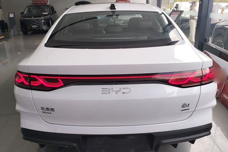 Used BYD Qin L 2025 DM-i Smart Drive 120KM Superior Model Rear